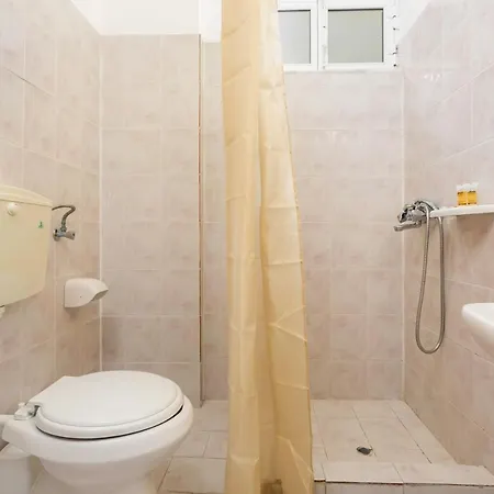 Apartment Holidays &