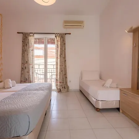 Holidays & Apartment Laganas