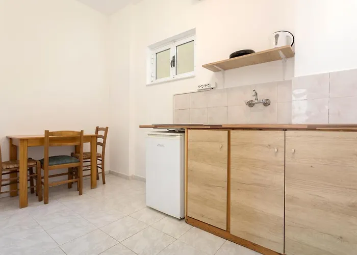 Holidays & Διαμέρισμα Λαγανάς