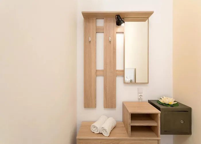 Διαμέρισμα Holidays & *