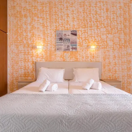 Holidays & Διαμέρισμα Λαγανάς