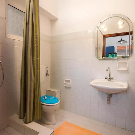 Holidays Studios&apartments *