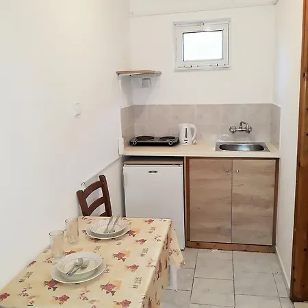 Holidays Studios&apartments Laganas
