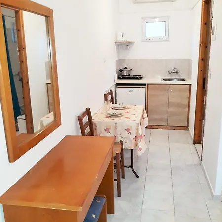 Holidays & Апартаменты Лаганас